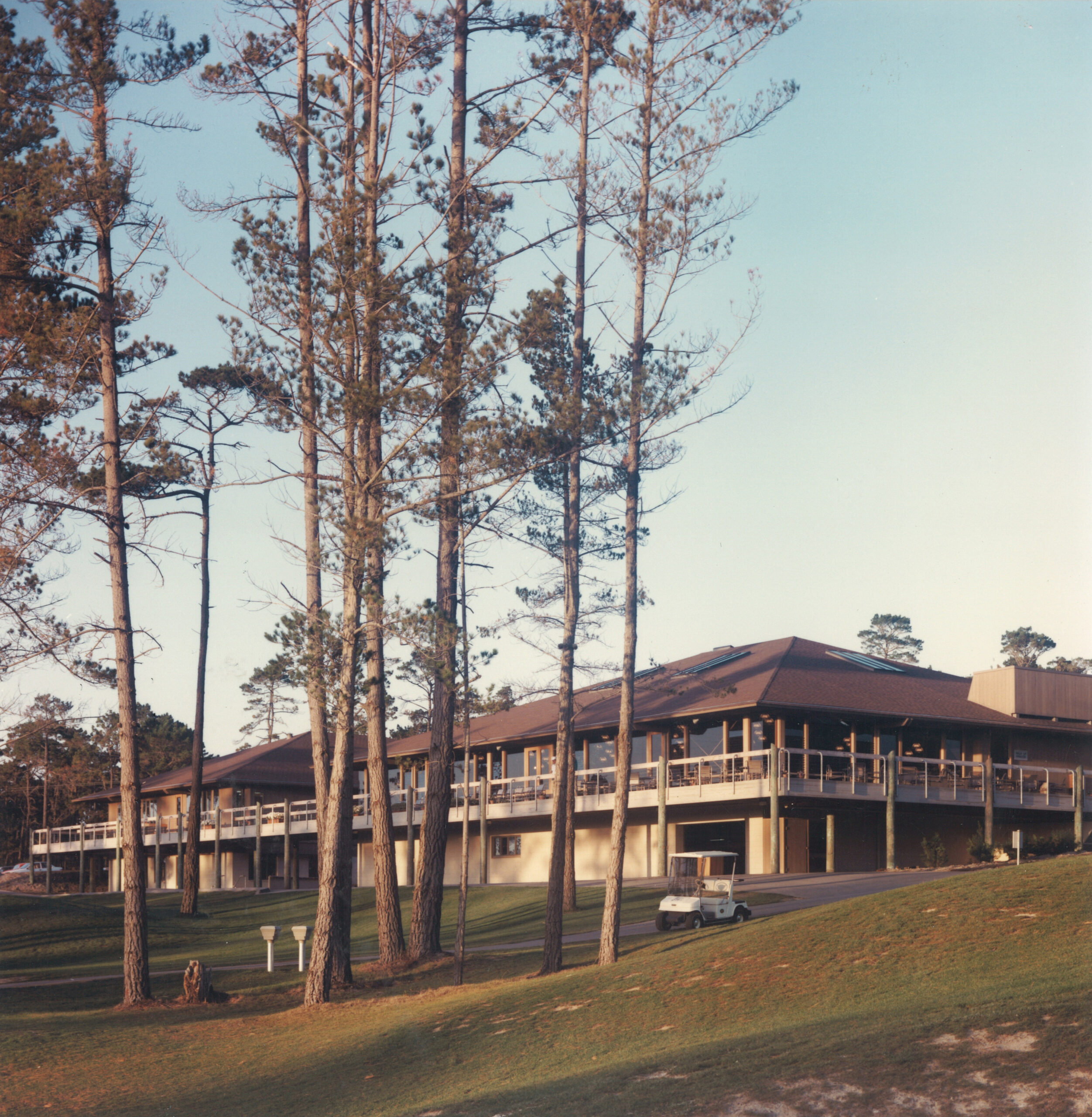 Poppy Hills Clubhouse And NCGA Offices Kasavan Architects   Poppy Hills Exterior 1 Scaled 